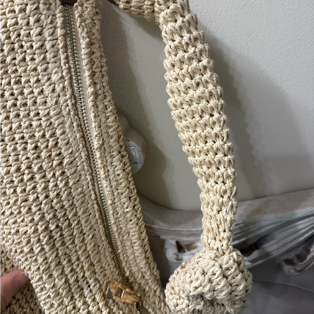 BTB Los Angeles Straw Raffia Lucia Knotted Hobo Bag - Picture 10 of 10
